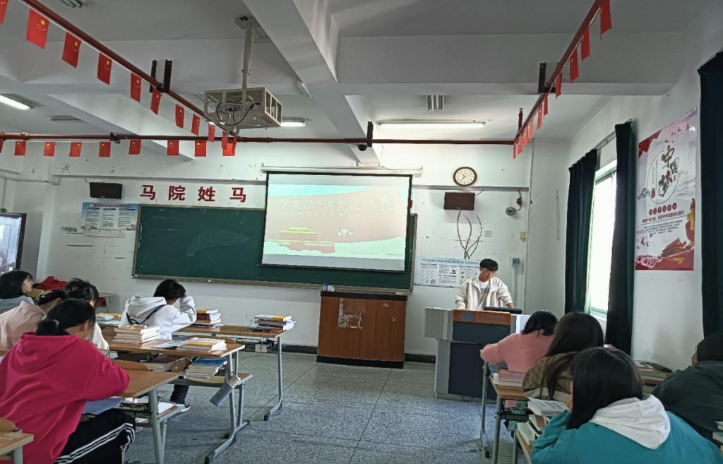 贵州民族大学民族班图片