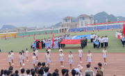 三全育人丨青春律动，竞技飞扬       马克思主义学院师生积极参加学校第六届体育节暨第30届田径运动会