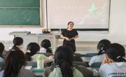 马上芳华 入学教育｜一读・经典润心：品读经典悟初心 原著领航筑信仰